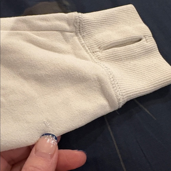 Roots White/Cream Hoodie with Graphic - size S - Picture 15 of 16